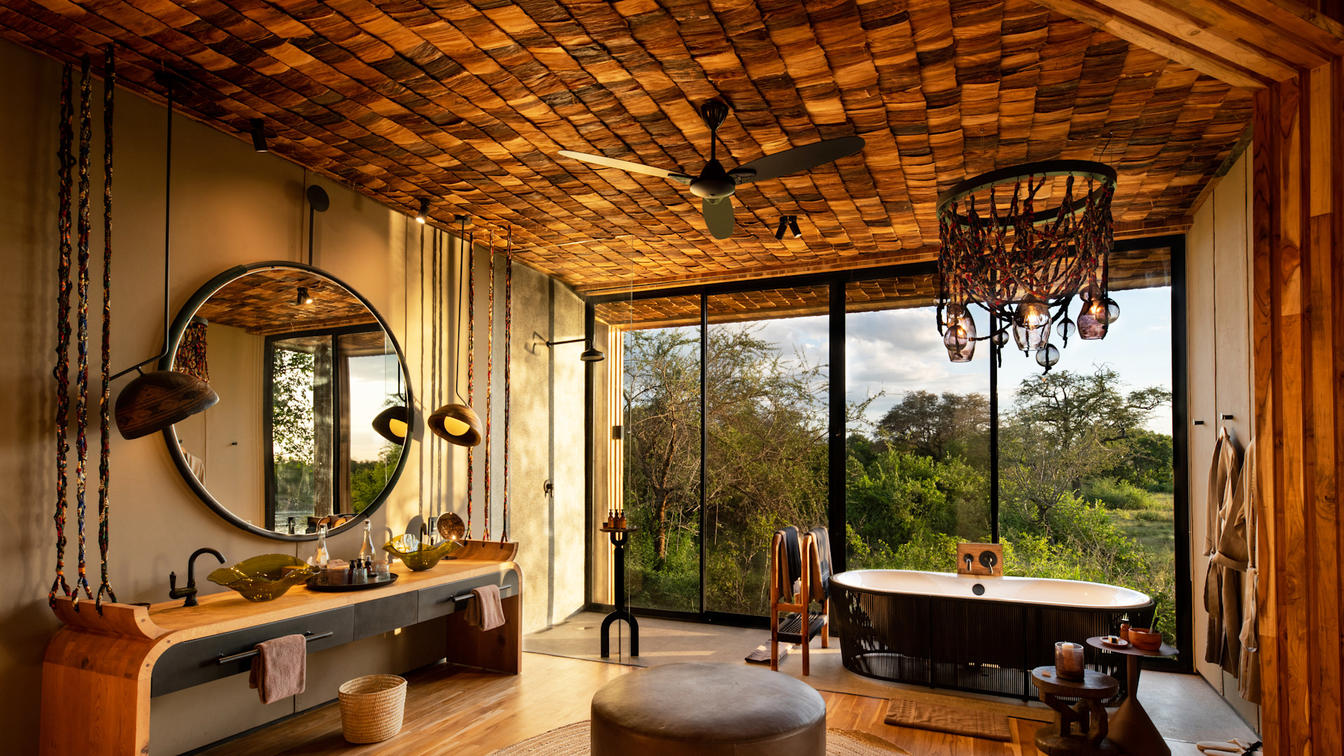 Grumeti Serengeti River Lodge Suite - Bathroom
