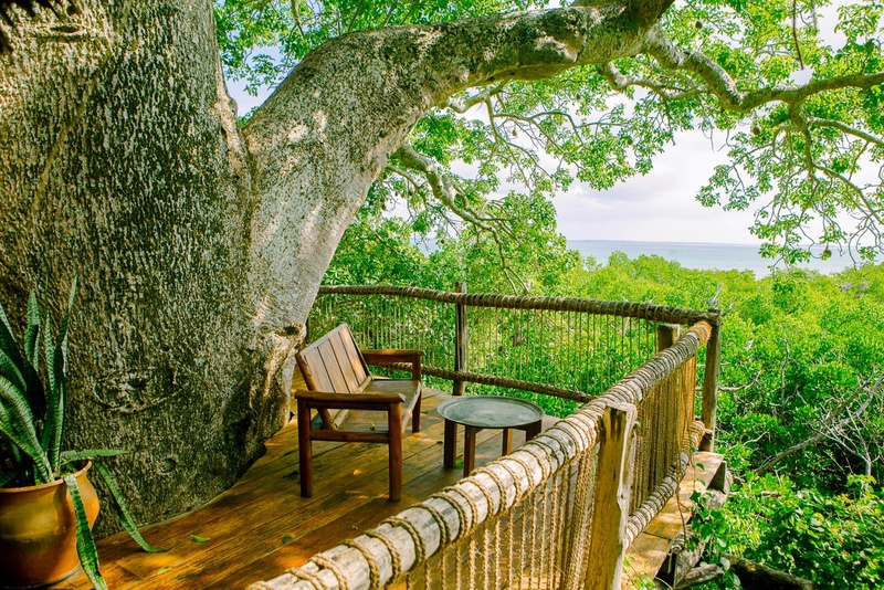 Chole Mjini Lodge -Treehouse Moja veranda sitting area
