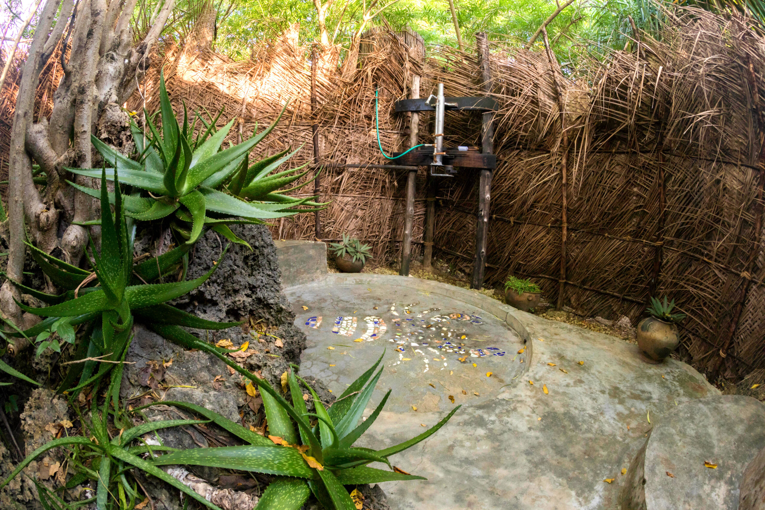 Chole Mjini Lodge outdoor shower