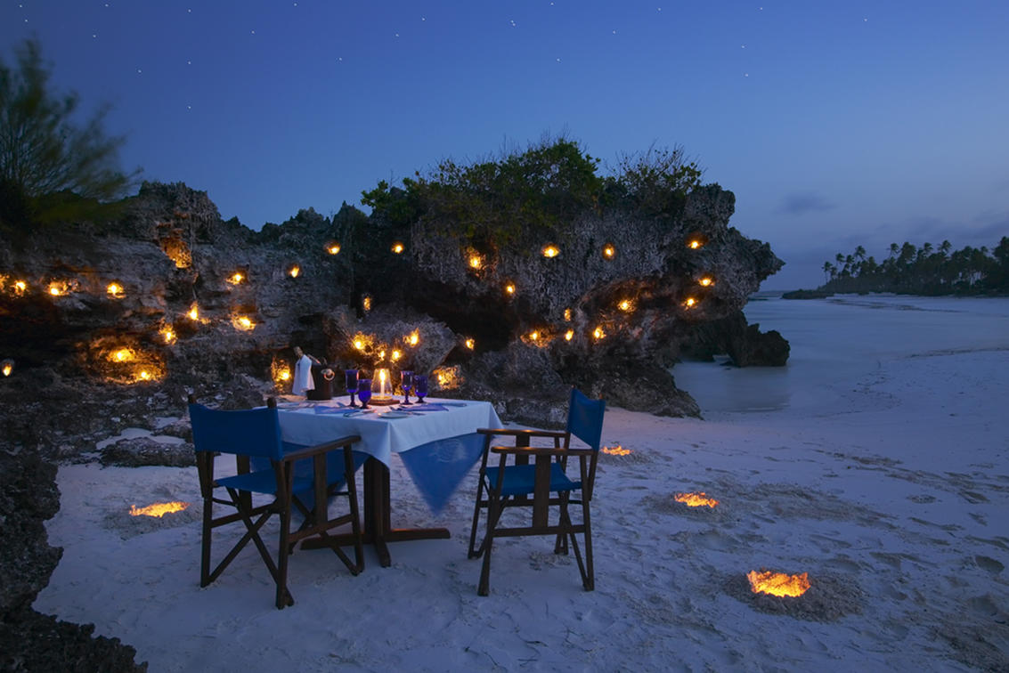 Matemwe Retreat- Romantic-beach-dinner set up