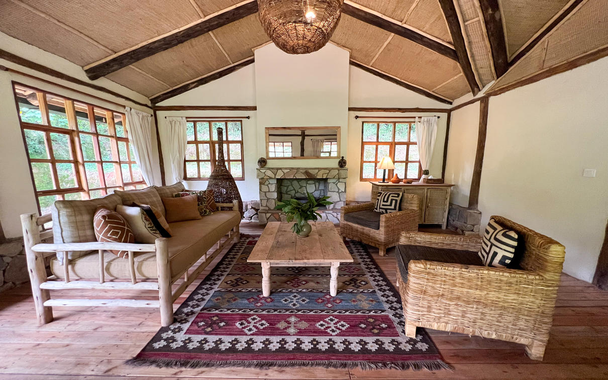 Bwindi Lodge sitting area