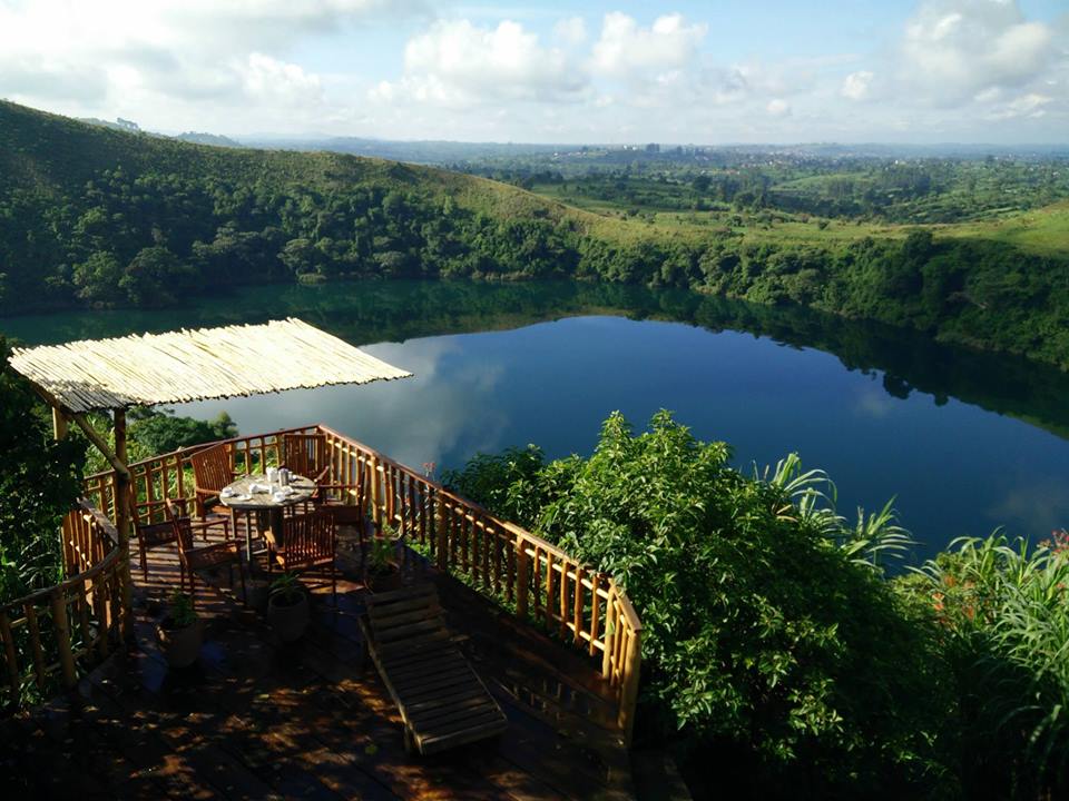 Kyaninga Lodge - Deck with View of Lake Kyaninga