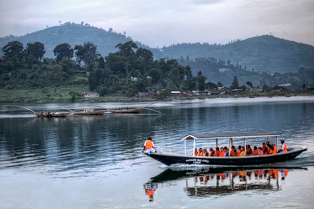 Lake Kivu Tour