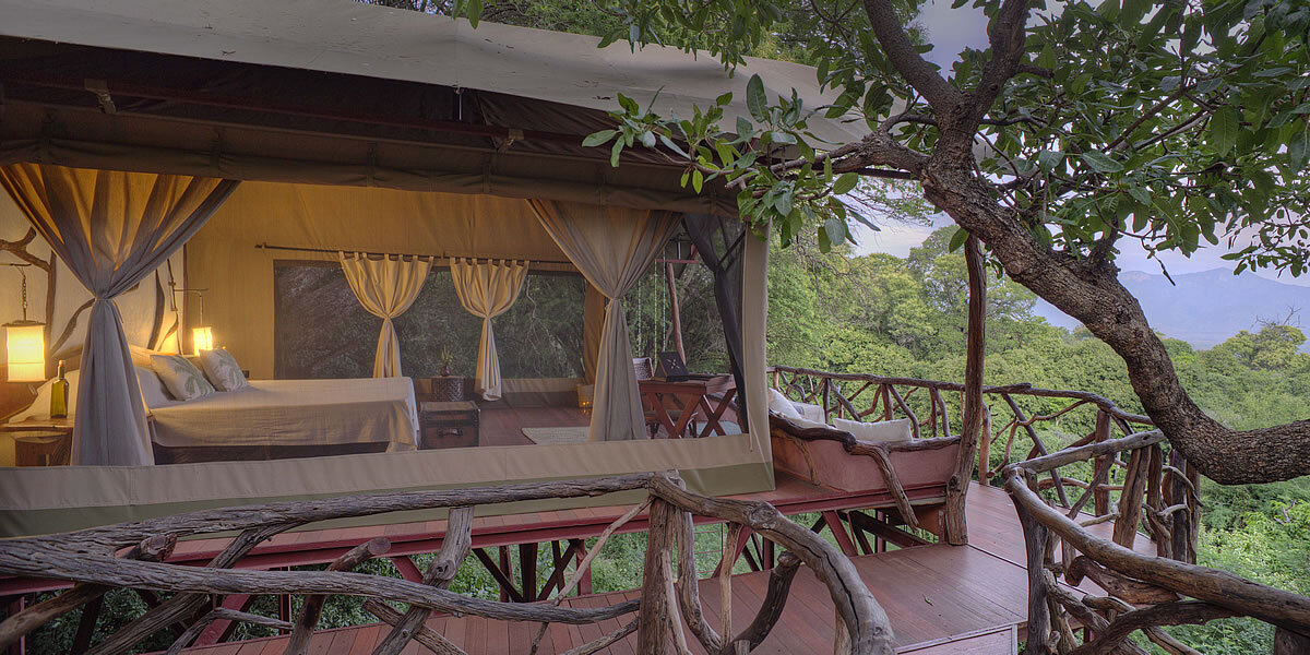 Sarara Treehouses guest tent exterior view